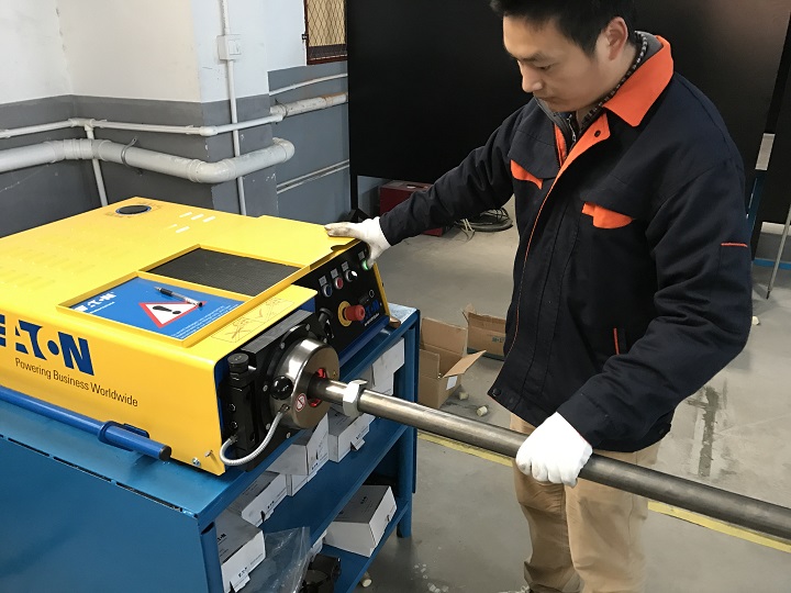 管端擠壓成型機 管端擠壓成型機